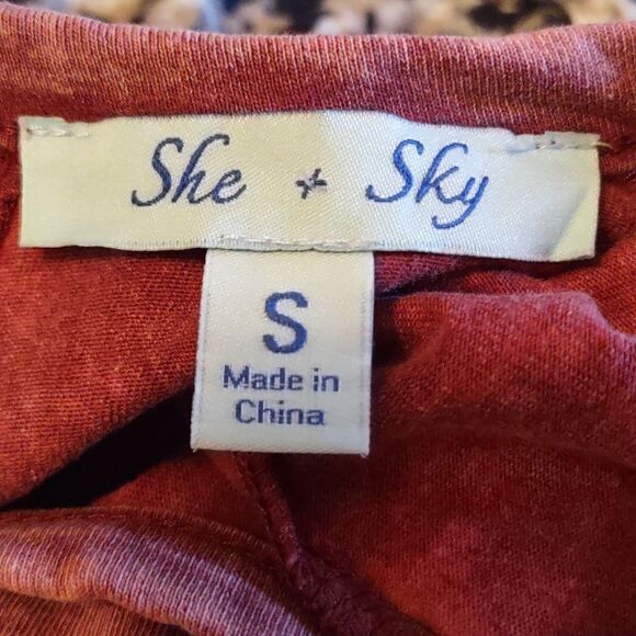 She+Sky raspberry brushed ruched bell sleeve size S top - Picture 6 of 9